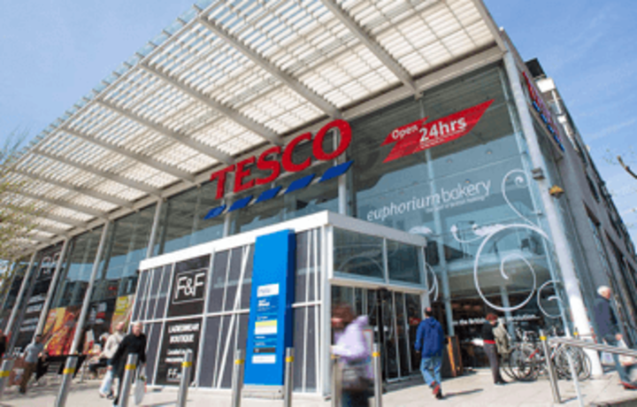 Tesco: 1,000+ on IP VPN Tesco: 1,000+ on IP VPN