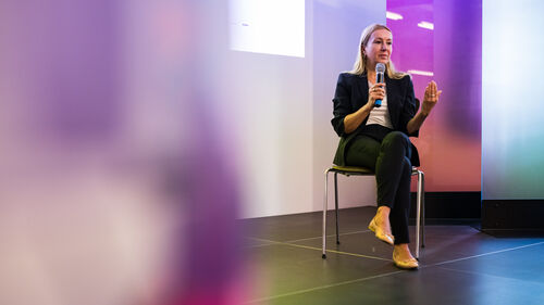 Digital Transformation in Banking & Insurance Industry Female speaker at Digital Transformation in Banking & Insurance Industry