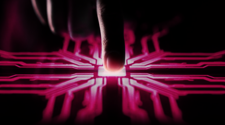 Learn more about the advantages of the fast 5G campus network and get to know the different areas of application with huge capacity, availabilty and secure connection.