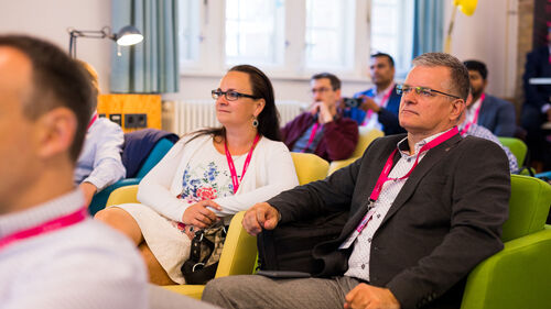 Digital Transformation in Banking & Insurance Industry Crowd listening to a speech at Digital Transformation in Banking & Insurance Industry