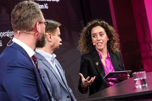 MWC24 Panel discussion on the transformation towards smart factory at MWC24 in Barcelona