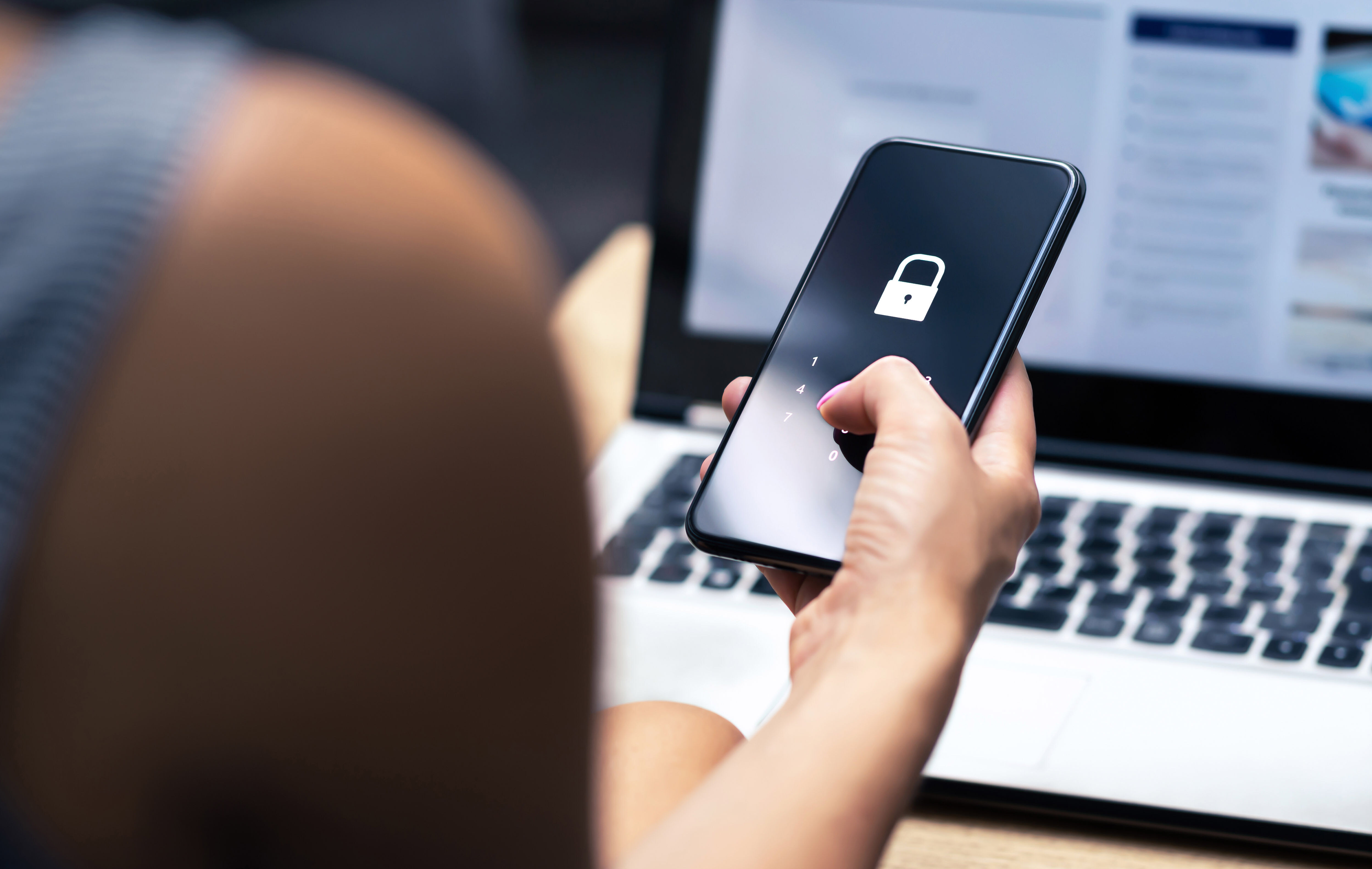 Cisco Meraki for networking and security A woman searching on her smartphone for Cisco Meraki