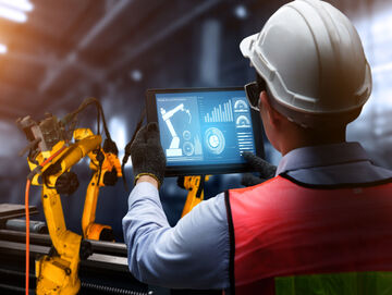 Automated manufacturing process of Industry 4.0, for which intelligent banking and financial solutions are relevant | T Business